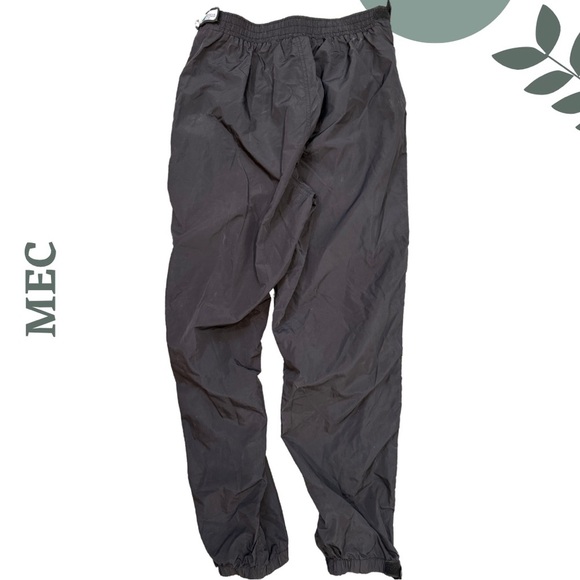 Mountain Equipment Co-op Lightweight Nylon Track Pants | Side Zippers |Size XL - Picture 2 of 5